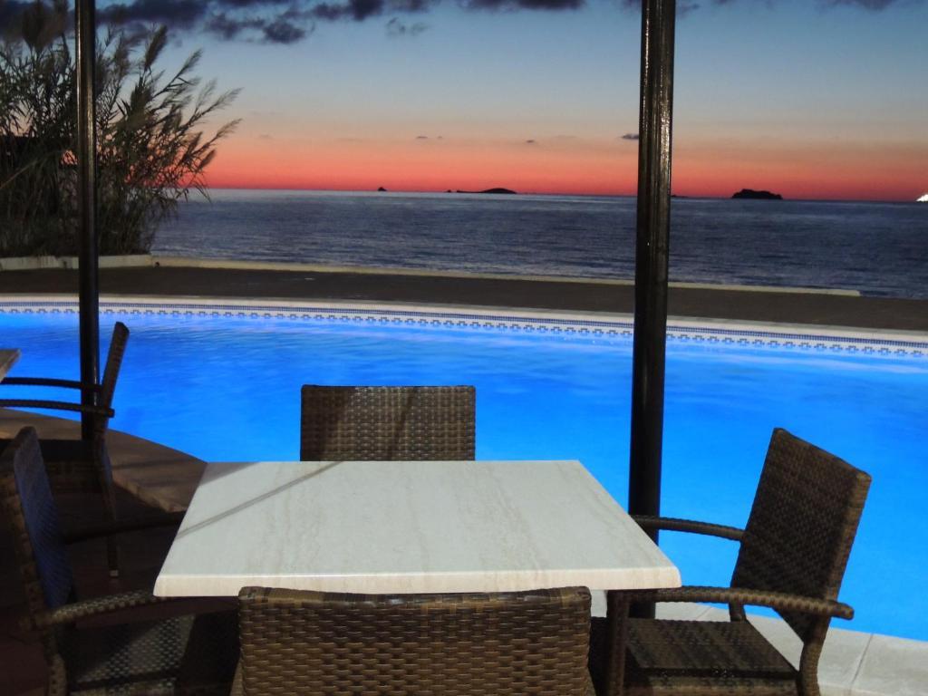 Apartamentos Sal Rossa Ibiza Town Dış mekan fotoğraf