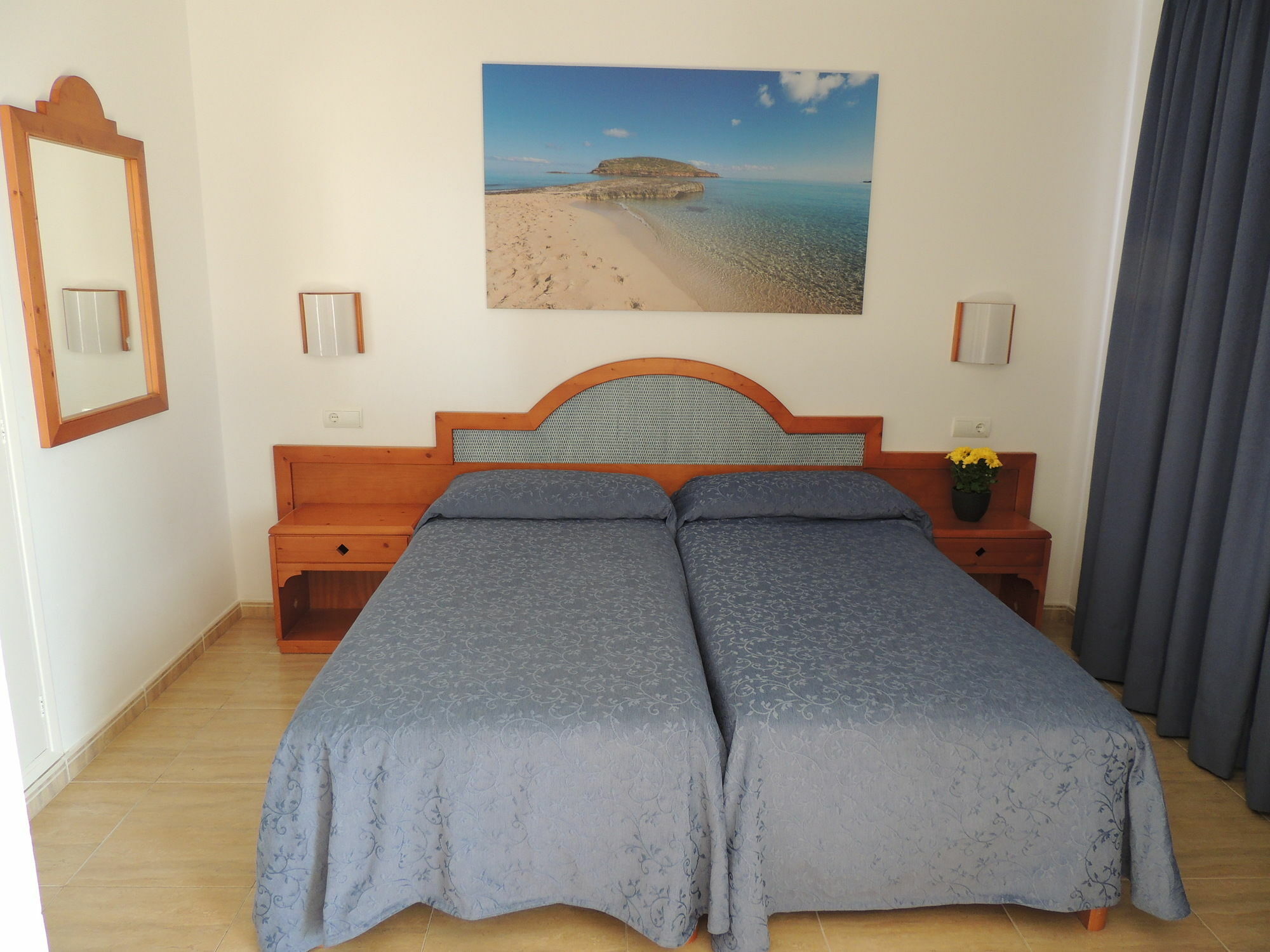 Apartamentos Sal Rossa Ibiza Town Dış mekan fotoğraf